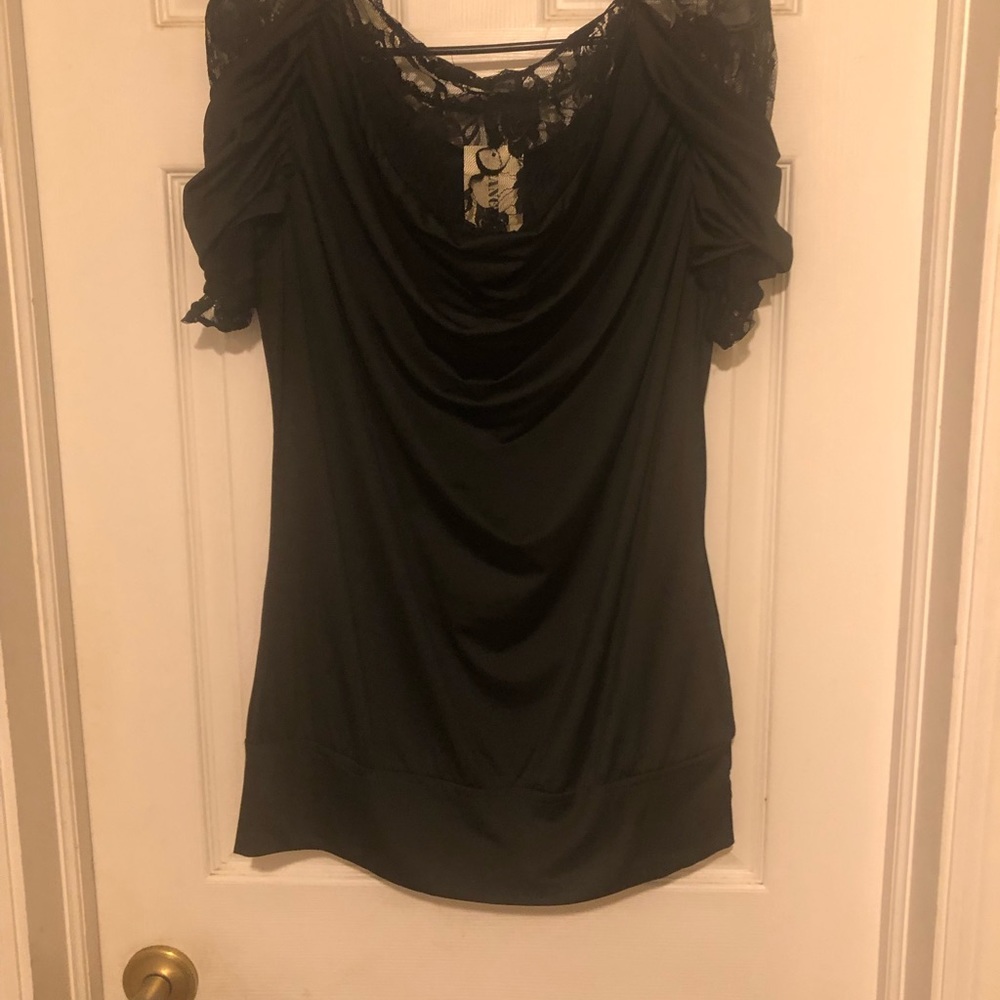 Fancyqube Blouse - Picture 2 of 4